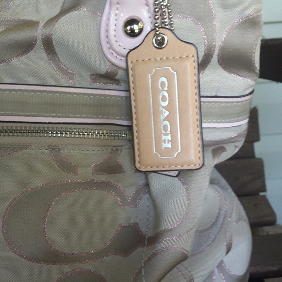 Coach Poppy Handbag - Picture 3 of 10